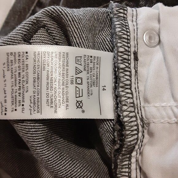 Old Navy Comfortable Fit Straight Leg High Rise Jeans Black Size 14 - Picture 3 of 4